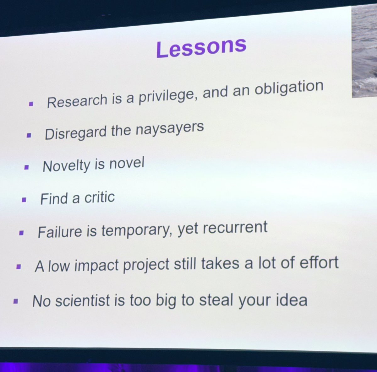 Julie Hallet tweet media