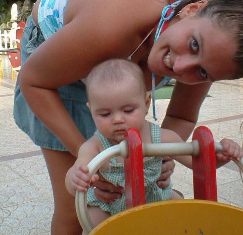 FioriiSanchez's tweet photo. Cómo vas a ser un bebe pelón r??? https://t.co/jo9wvH5gpD