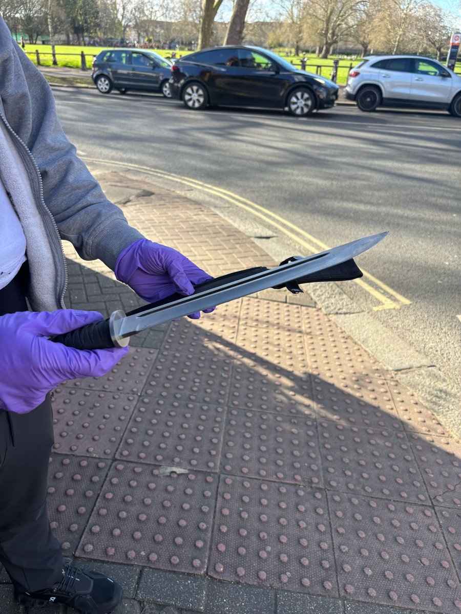 GauciReports's tweet image. Seems to be a daily occurrence… 

#KnifeCrime
#StopKnifeCrime
#EndKnifeCrime
#NoMoreKnives
#KnivesTakeLives