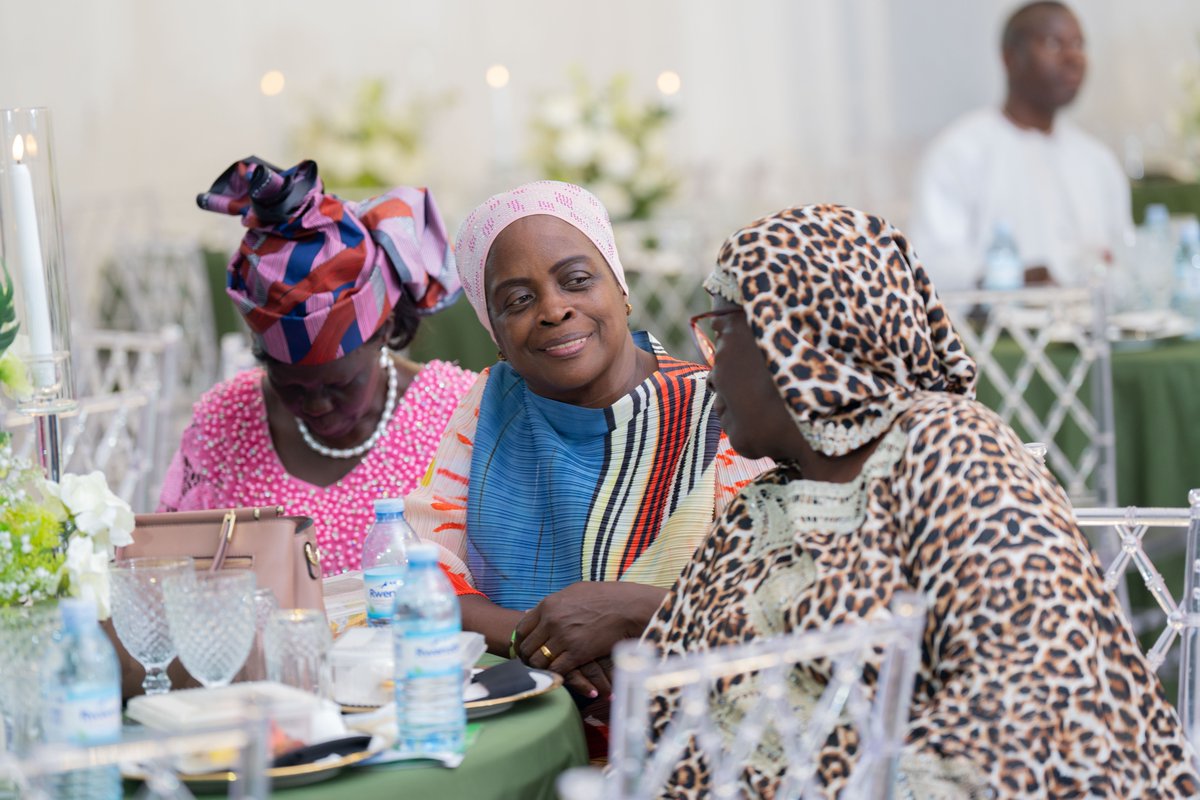 ProfBadruDK's tweet photo. Ramadan is a blessed time for community, reflection, and gratitude, and sharing meals (Iftar) with others is a beautiful Sunnah. May your Ramadan be filled with barakah, forgiveness, and spiritual growth. #Ramadan2025 https://t.co/6mQt3mtpTx