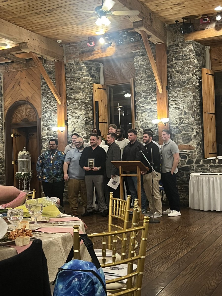 Sunvalleybbasketball (@svbbball17) on Twitter photo Special Night Celebrating the 2019 District Title Team/PIAA Elite 8 Team. Team was Inducted into the Aston Sports Hall of Fame <a href="/svvanguards/">Sun Valley Athletics</a> <a href="/PennDelco/">Penn-Delco SD</a> <a href="/principal_svhs/">Sun Valley High School</a> <a href="/NorthleySports/">Northley Athletics</a> Special Night Celebrating the 2019 District Title Team/PIAA Elite 8 Team. Team was Inducted into the Aston Sports Hall of Fame <a href="/svvanguards/">Sun Valley Athletics</a> <a href="/PennDelco/">Penn-Delco SD</a> <a href="/principal_svhs/">Sun Valley High School</a> <a href="/NorthleySports/">Northley Athletics</a>