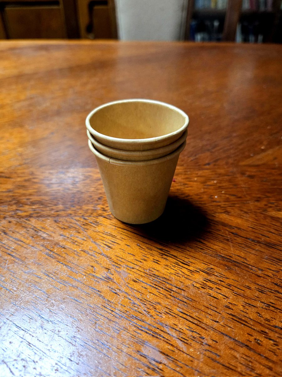 これバッグの中に入ってたんやけど
どゆこと!?