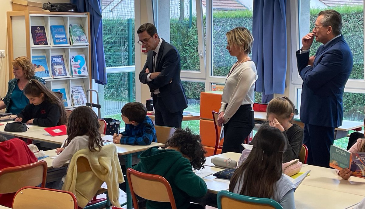 📍Aujourd’hui à Saint-Crépin-Ibouvillers, <a href="/PMoyarecteur/">Pierre Moya</a> a visité un RPC dynamique où l’innovation pédagogique et la coopération entre enseignants favorisent la réussite des élèves. 

Une école rurale engagée pour les apprentissages fondamentaux ! 👏 

#Éducation #Ruralité