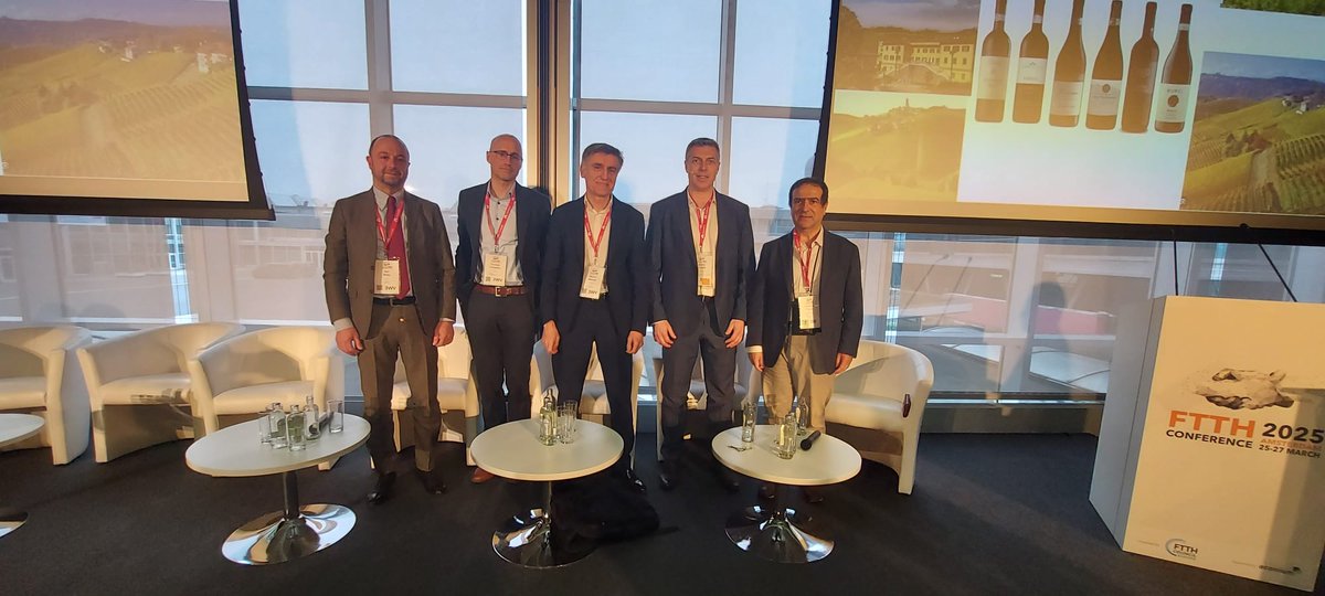 It was challenging to be at #FTTH2025 and moderate the workshop on deploying #fiberoptic networks in mountain areas, together with Boris Ilovar of #SpeedConnect, Christian Schläpfer of #SwissFibreCo AG, Ivan Botta of #Isiline and Manuel Garnelo of #RedNeutra.
Deploying #fiber