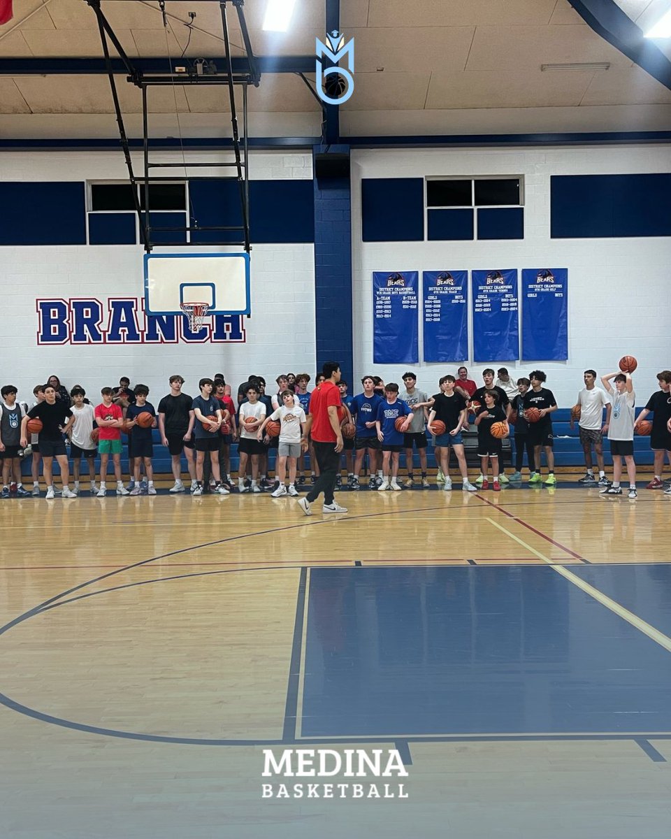 Week after week, they show up and push limits. This is how you build a champ mentality. 🏆

#springandsummeraau #aautournaments #aauboys #medinabasketball #ballislife #basketballtraining