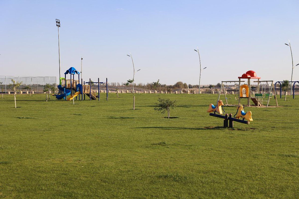 ضمن إستعداداتها للإحتفاء
بـ #عيد_الفطر_المبارك
#بلدية_الناصفه تنتهي من أعمال تركيب لوحات التهنئه وتجهيز الحدائق لإستقبال الزوار