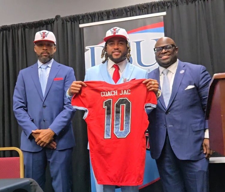 Na'shawn Biggs (@nashawnbiggs1) on Twitter photo After great conversation with <a href="/DeSeanJackson10/">Desean Jackson</a> <a href="/CoachBBlackmon/">Brandon Blackmon</a> I’m blessed to receive an offer from <a href="/DelSt_Football/">Delaware State FB</a> After great conversation with <a href="/DeSeanJackson10/">Desean Jackson</a> <a href="/CoachBBlackmon/">Brandon Blackmon</a> I’m blessed to receive an offer from <a href="/DelSt_Football/">Delaware State FB</a>