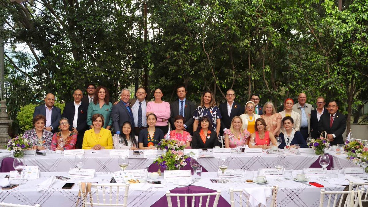 En #ElConsejo sabemos que creer a las #Víctimas de #ViolenciaDeGénero no está sujeto a negociación. Desde diciembre 2018 hemos apoyado a más de un millón de #Mujeres con apoyo jurídico y psicológico gratuito, un dato que nos enorgulleció compartir en la Sesión Mensual de