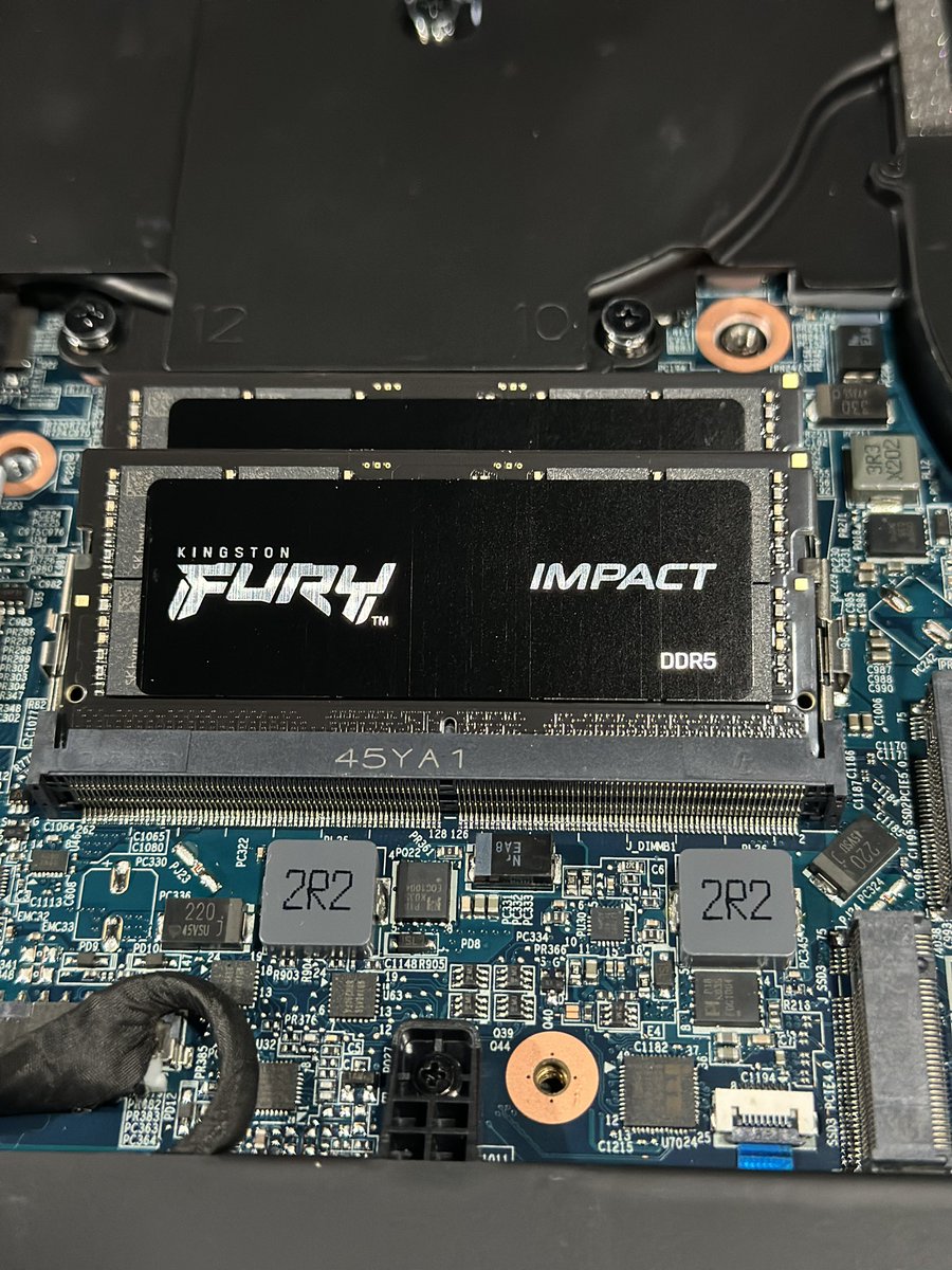 BigCheese's tweet photo. 64GB SODIMM Memory upgrade to my new Laptop thanks to @kingstontech Fury Impact! 

Intel 14th Gen
NVIDIA RTX 4080
Thunderbolt 5 Connections!

We got games and connections to test! 

#BuiltOnCommitment https://t.co/OG8h7rFg18