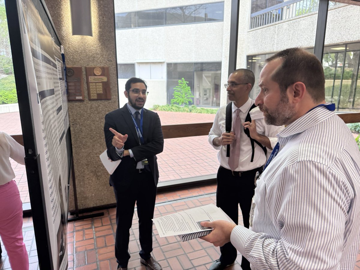 Samir M. Parikh (@samirparikhmd) on Twitter photo …juxtaposed with next generation of kidney leaders like <a href="/UTSWNephrology/">UTSW Nephrology</a> fellow <a href="/moosetajkhanji/">Mustafa Tajkhanji</a> presenting a scientific poster. …juxtaposed with next generation of kidney leaders like <a href="/UTSWNephrology/">UTSW Nephrology</a> fellow <a href="/moosetajkhanji/">Mustafa Tajkhanji</a> presenting a scientific poster.