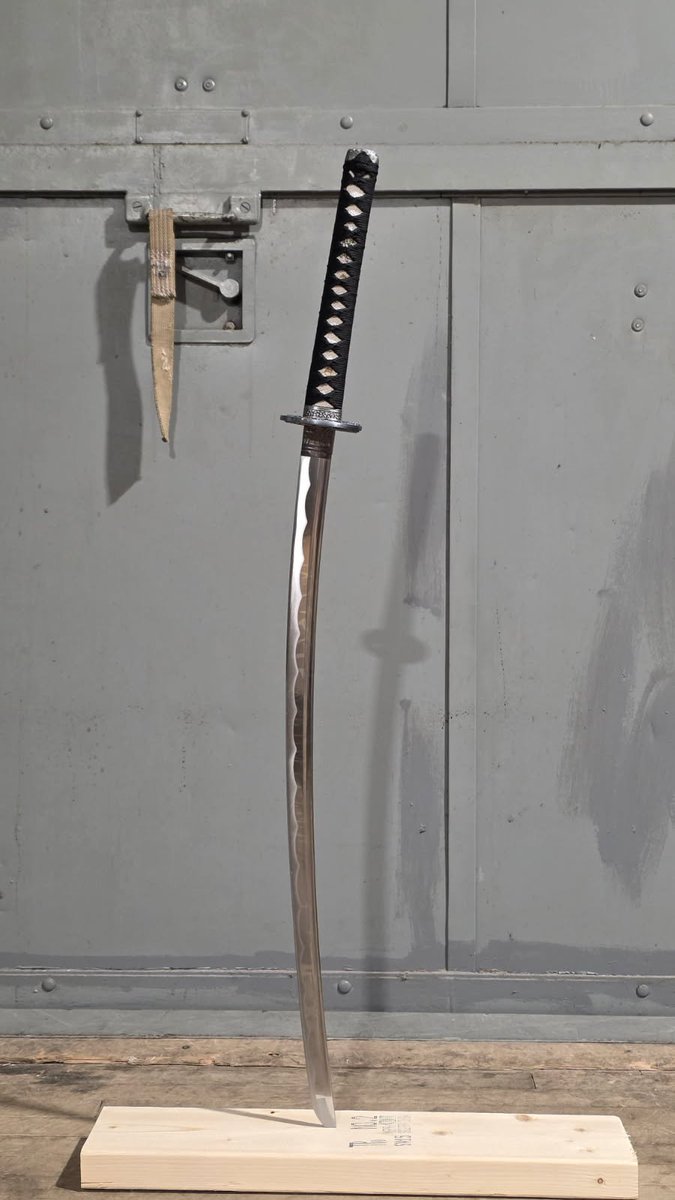 The amazon prime next day special, made in China "Ninja sword" has arrived.  We'll try get some better pictures, and then we'll start the giveaway!