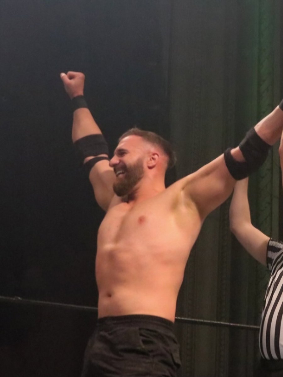 Flying Frank Milano (@thefrankmilano) on Twitter photo Flying high into the weekend after another victory ✈️💪
📸 <a href="/TheZackDelusion/">Zack Yarymowich</a>
#wrestling #prowrestling #photography #actionshot #win #victory #Friday #fridayvibes #weekend Flying high into the weekend after another victory ✈️💪
📸 <a href="/TheZackDelusion/">Zack Yarymowich</a>
#wrestling #prowrestling #photography #actionshot #win #victory #Friday #fridayvibes #weekend