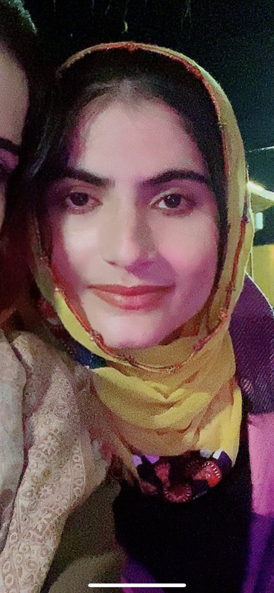 khatirAli18's tweet photo. سلاخوں میں قید  ظالم کے سامنے بھی تُو مسکرا رہی ہوگئی۔
#ReleaseMahrangBaloch
#NoToPakistanTyranny https://t.co/oV5srOeilY