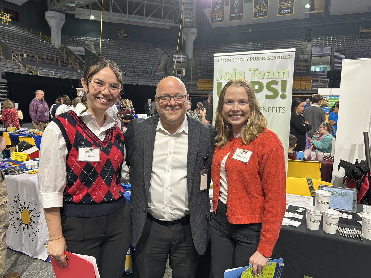 EMarcello20's tweet photo. Great day getting to meet some awesome teaching candidates at the Appalachian State Educational Fair! @AGHoulihan @UCPSNC https://t.co/Wa8HT0Ofr3