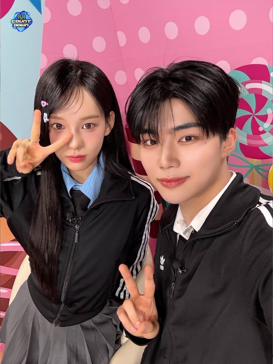 rfusarang's tweet photo. *⋆꒰ঌ(☆Wookrangz Cross☆)໒꒱⋆*  
Boy MC Gunwook and Girl MC Sarang’s  
cute and lively chemistry 
S⭐️H⭐️I⭐️N⭐️E⭐️S⭐️ https://t.co/GplW6XVyRi