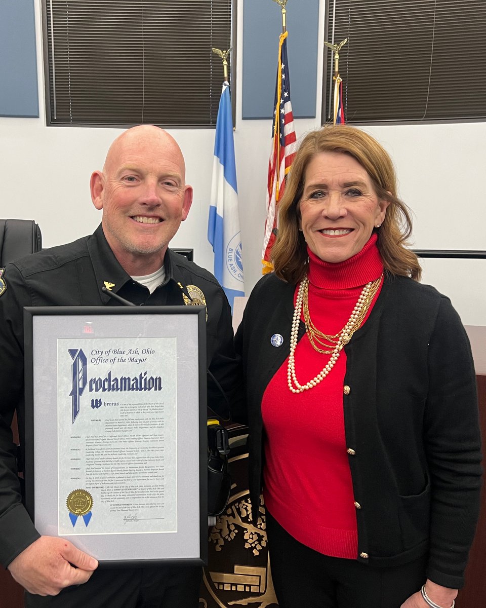 BlueAshPD's tweet image. Mayor Jill Cole proclaimed that May 2 will be “Police Chief Scott Noel Day” in the City of Blue Ash to congratulate him on his upcoming retirement. Chief Noel will retire in late April/early May after 23 years with the Blue Ash Police Department. Congrats, Chief Noel!