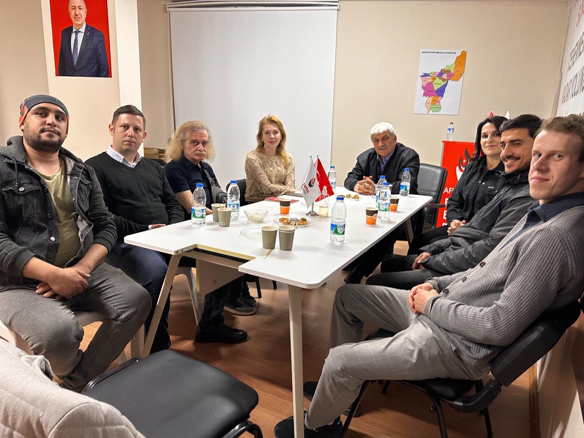 Sancaktepe İlçe Başkanlığımızdaydık. Genel Başkanımız Ümit Özdağ'ı geri alana dek mücadelemizi sürdüreceğiz. 

Bizi öldürmeden susturamazsınız!