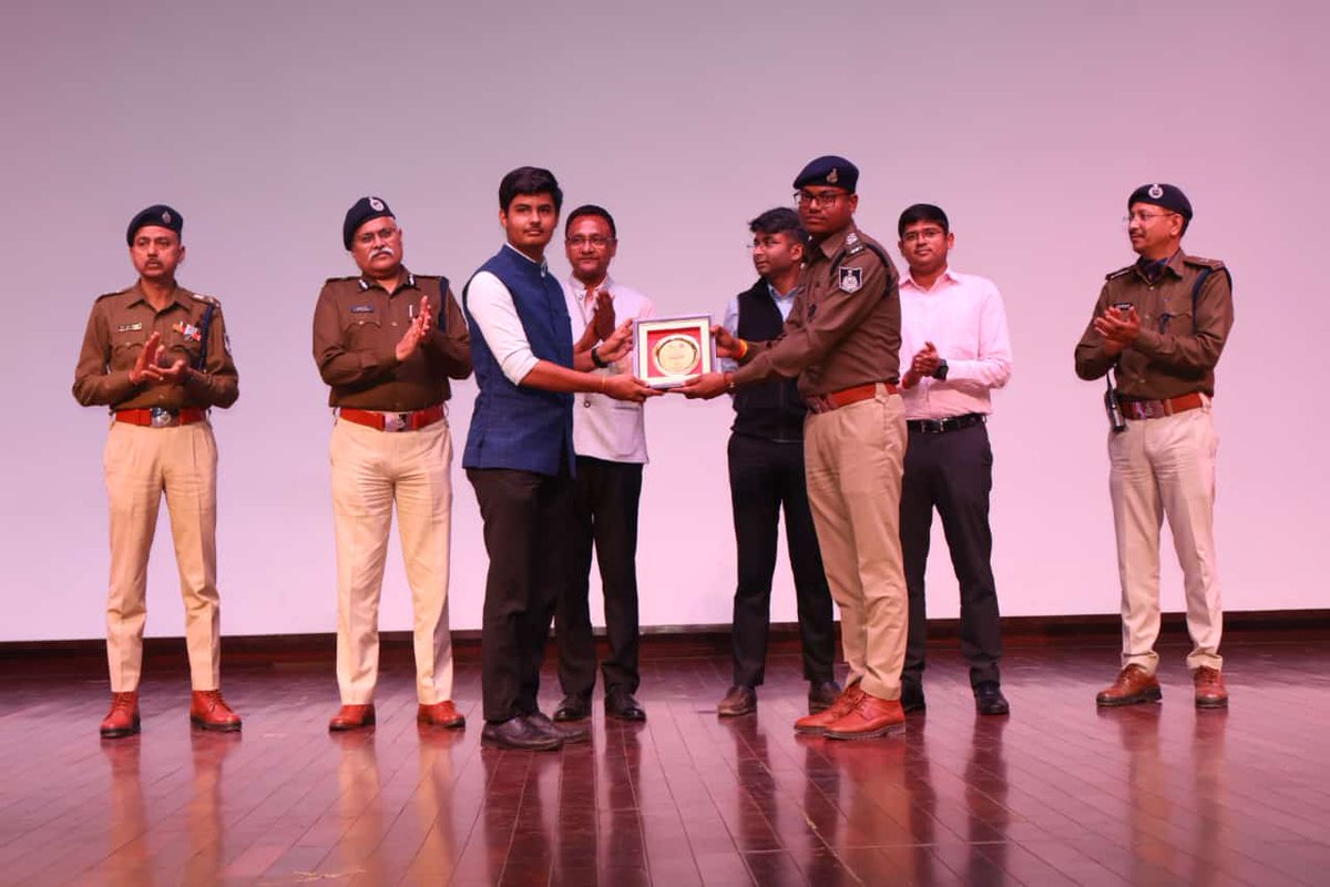 Abhinav Sharma 🇮🇳 (@abhinav_gosec) on Twitter photo From reality to anime! Just following the #trend! #Anime <a href="/gos_security/">Global Offensive Security</a> <a href="/MPPoliceDeptt/">Madhya Pradesh Police</a> <a href="/ips_kmak/">Kailash Makwana</a> <a href="/DGP_MP/">DGP MP</a> From reality to anime! Just following the #trend! #Anime <a href="/gos_security/">Global Offensive Security</a> <a href="/MPPoliceDeptt/">Madhya Pradesh Police</a> <a href="/ips_kmak/">Kailash Makwana</a> <a href="/DGP_MP/">DGP MP</a>