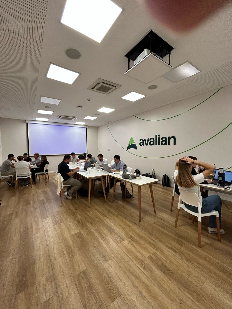 ACAJovenes's tweet photo. Te contamos que hoy estamos en nuestra plenaria mensual!
Hoy en las instalaciones de Avalian Rosario 📍
Trabajando en equipo en las próximas capacitaciones que se vienen para todo el entramado de ACA jóvenes !! https://t.co/u3TWl4iT6A
