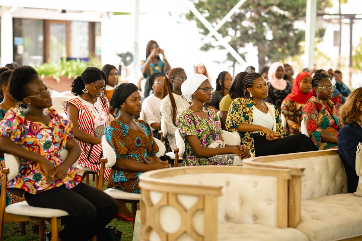 Harriet Thompson tweet media