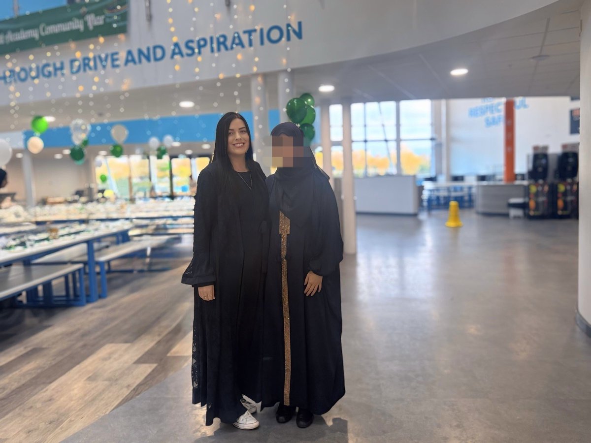 Miss M. Larsen tweet media