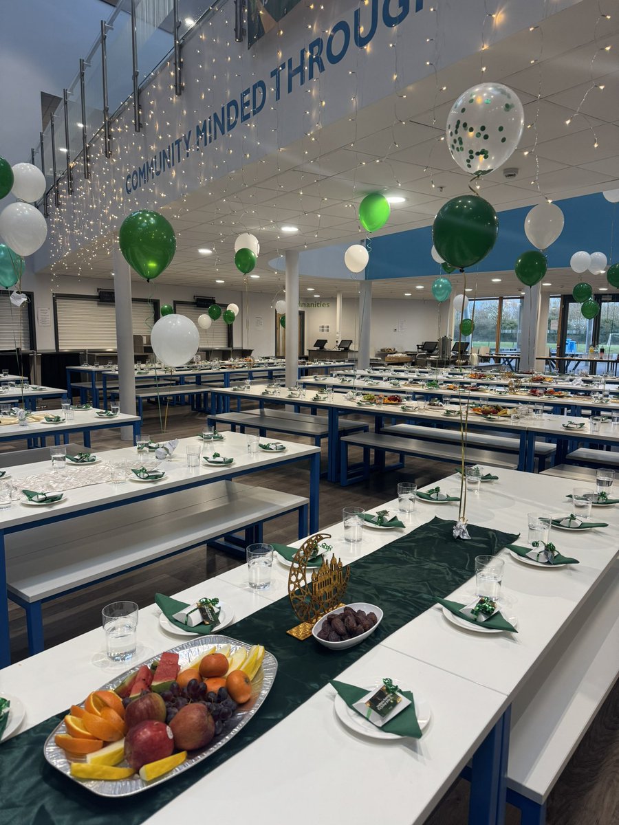 Miss M. Larsen tweet media