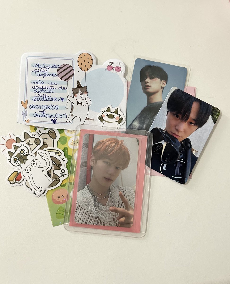 zhuonis's tweet image. - ♡ feedback suuuper positivo para @0115kiss que me vendeu esse juyo! o processo foi muuito tranquilo e rápido, veio tudo bem embaladinho e com brinde fofíssimos! muito obrigada &amp;lt;33