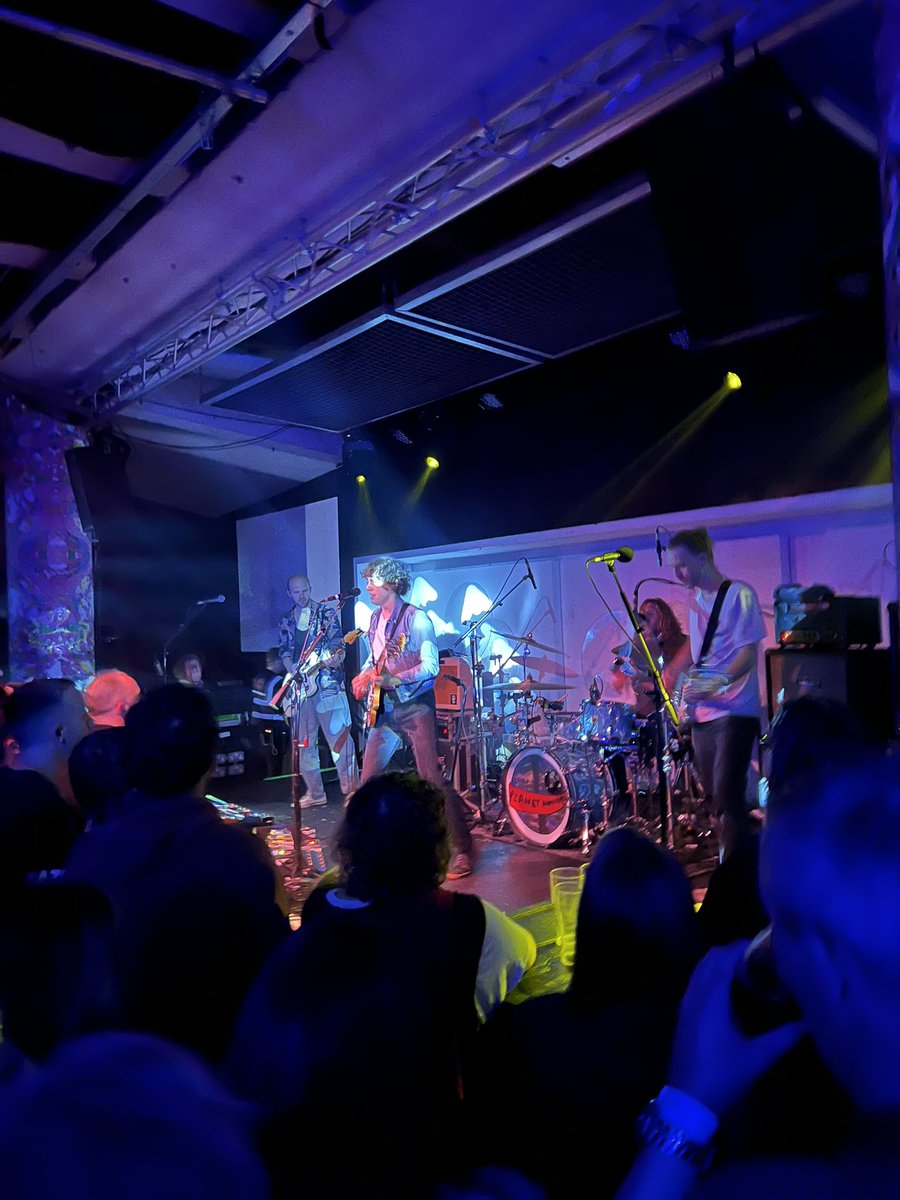 Razorlight's tweet image. Some clips from our record store tour. Come and see us live. Ticket link: tix.to/Razorlight

#indie #ontour #razorlight