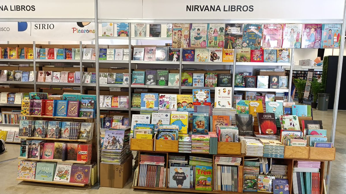 NirvanaLibros's tweet image. 📚✨ ¡Últimos días de la FILEY! 📖🎉

Aprovecha los últimos días de @la_filey y encuentra tu próxima lectura.
📍 Visítanos en el Stand 27 de Nirvana Libros ¡No dejes pasar esta oportunidad!

📅 Hasta el 30 de marzo. ¡Nos vemos en la feria! 💙📚

#FILEY2025 #LibrosParaTodos