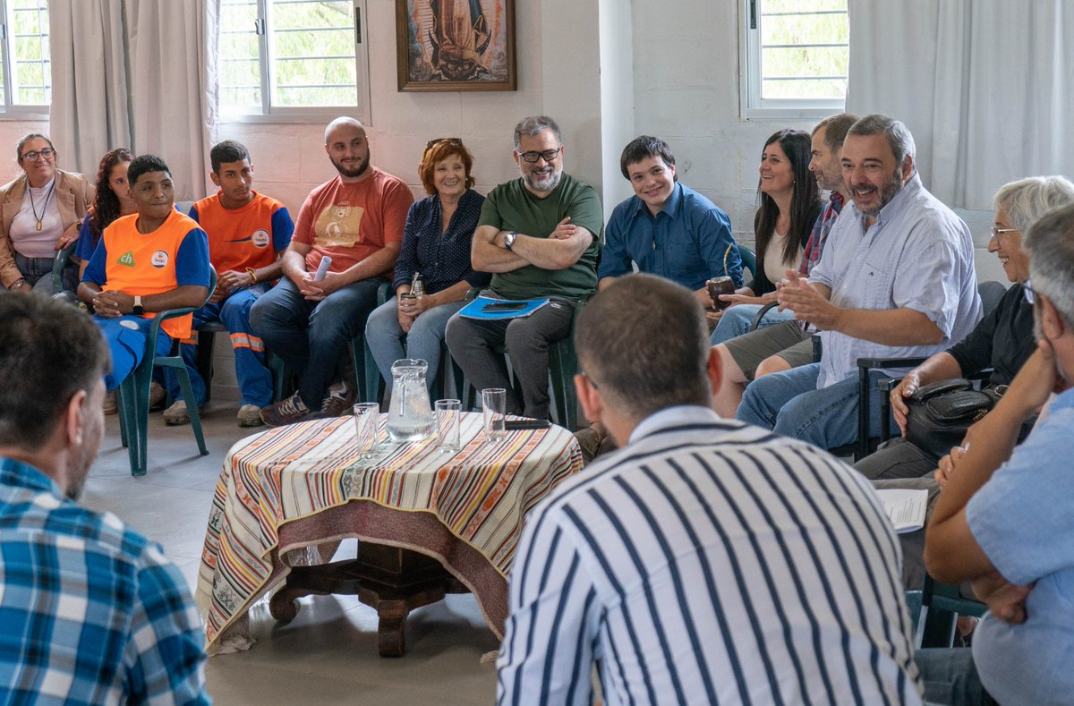 Movimiento Tacurú tweet media