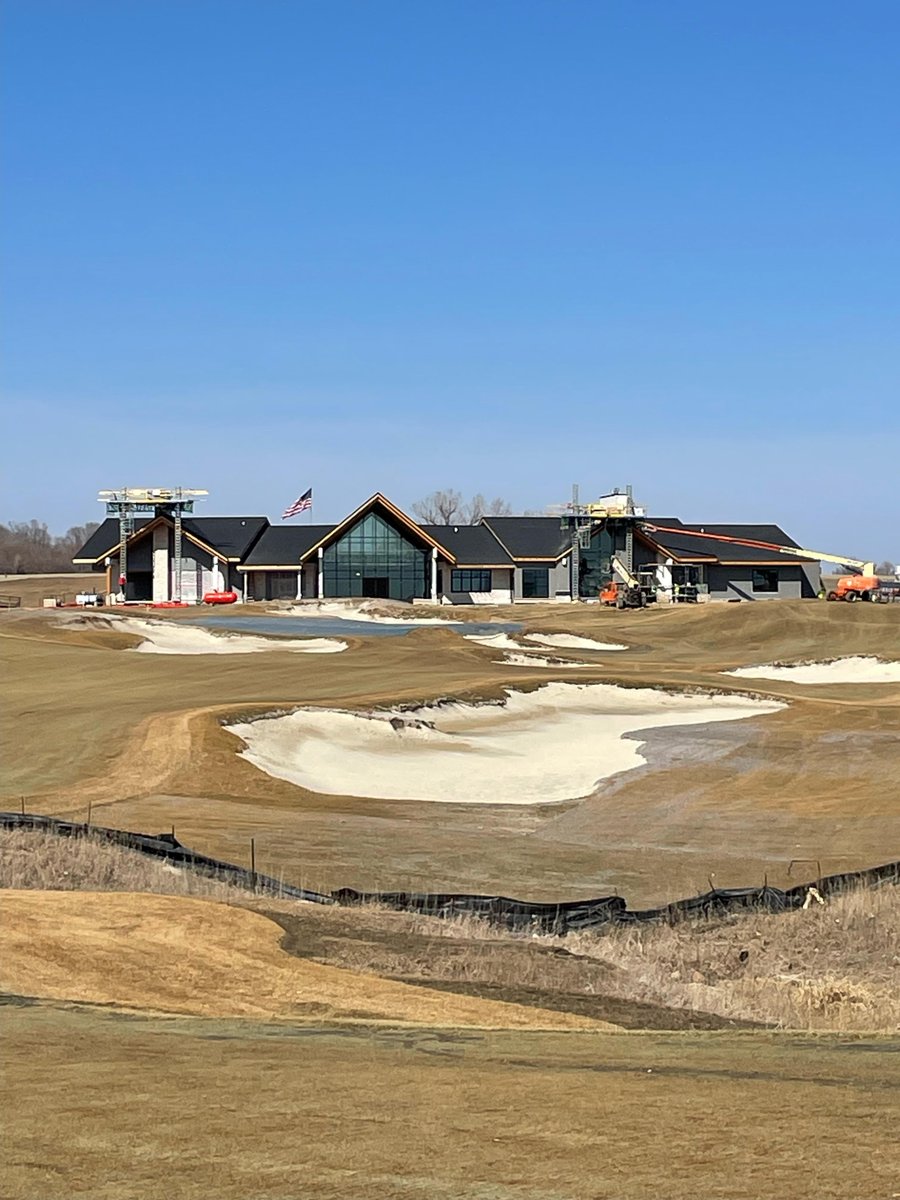 Your final view on no. 18 fairway. Aim confidently at the flag and be sure it's a good shot as you may have spectators watching from the patio just beyond the green. #golf2025 #makingmapleton