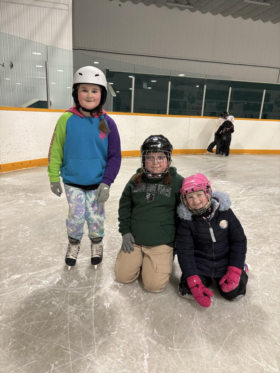 Cloud River Academy students had a great time skating today to end off Education Week! Another great opportunity to #DartOutdoors
<a href="/schoolsportsnl/">School Sports NL</a>