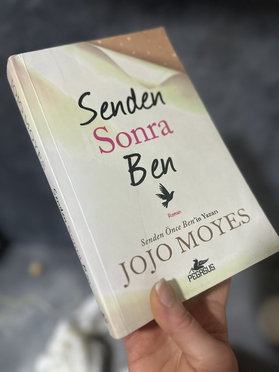 🤍🕊️
Bazı hikayeler sadece okunmaz, hissedilir…

“Jojo Moyes” yine kalbimi ele geçirdi…