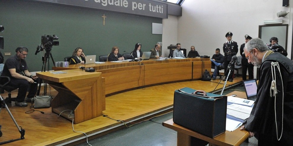 ❗La Cassazione cassa #Calciopoli: "La classifica 2004-05 non fu alterata"

👉🏻 tinyurl.com/4eshc9e7