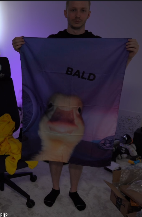 Jay3OW's tweet photo. I love the things my chat sends to my PO BOX https://t.co/yVprkgBBfb