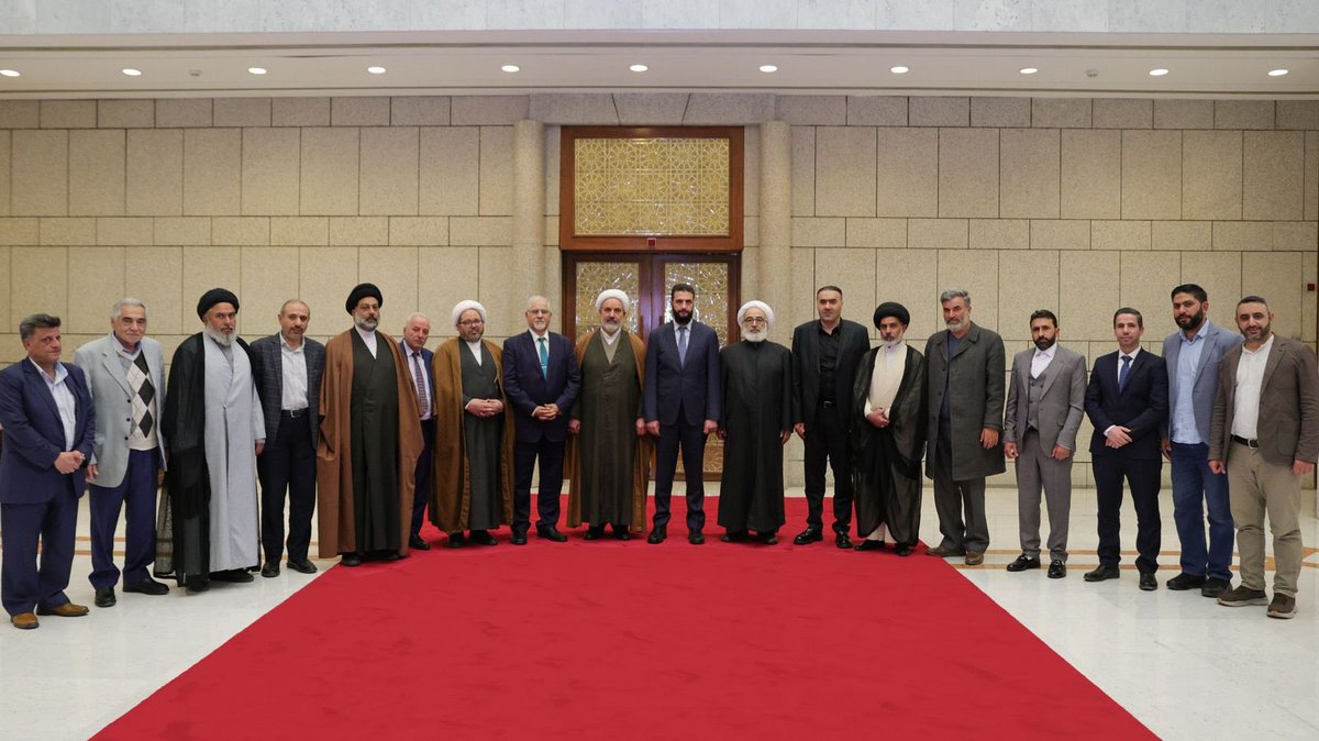 نثمن عالياً، الموقف الهام للرئيس السوري السيد أحمد الشرع، لتصحيح الأخطاء والشروع بانطلاقة قوية متماسكة بين جميع السوريين لبناء سوريا وحفظ أمنها واستقرارها.
تُعمر الأوطان بالوحدة والتماسك المجتمعي.