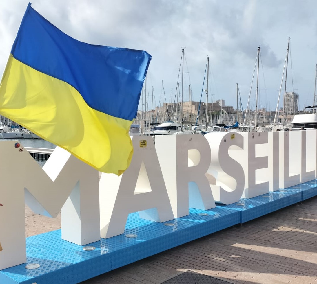 PierreMoze's tweet photo. Plus que jamais, nous nous rassemblerons ce samedi à #Marseille pour soutenir la création d’une coalition européenne de paix en #Ukraine ! 
Pour la paix, la liberté en Europe, aidons le peuple ukrainien à se défendre et à survivre face à Poutine.
11h45 Vieux-Port.
@MdpMouvement https://t.co/U9GpcDEuia