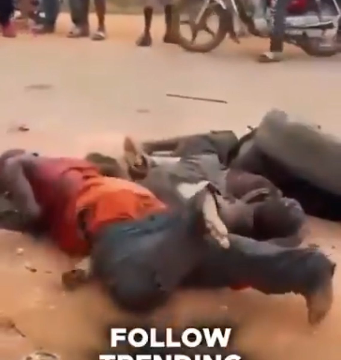 Alhamdumighty's tweet photo. no human deserved to die in such a horrific way. Their only crime was to go out to look for daily bread to sustain self and family. 32 eyes shut undeservingly. Northerners are not threat to any Southern society, we are normal people who are not lazy to stay at home.
#Justicefor16 https://t.co/57KMZKjKVy