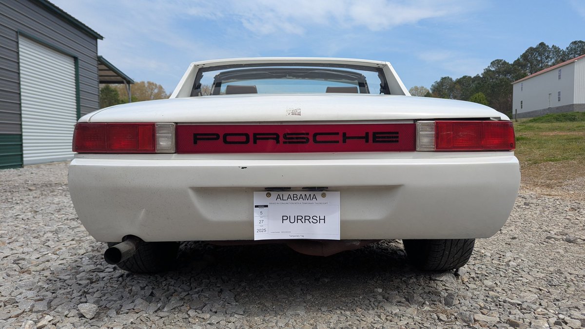 What do you call a car being driven by a cat?