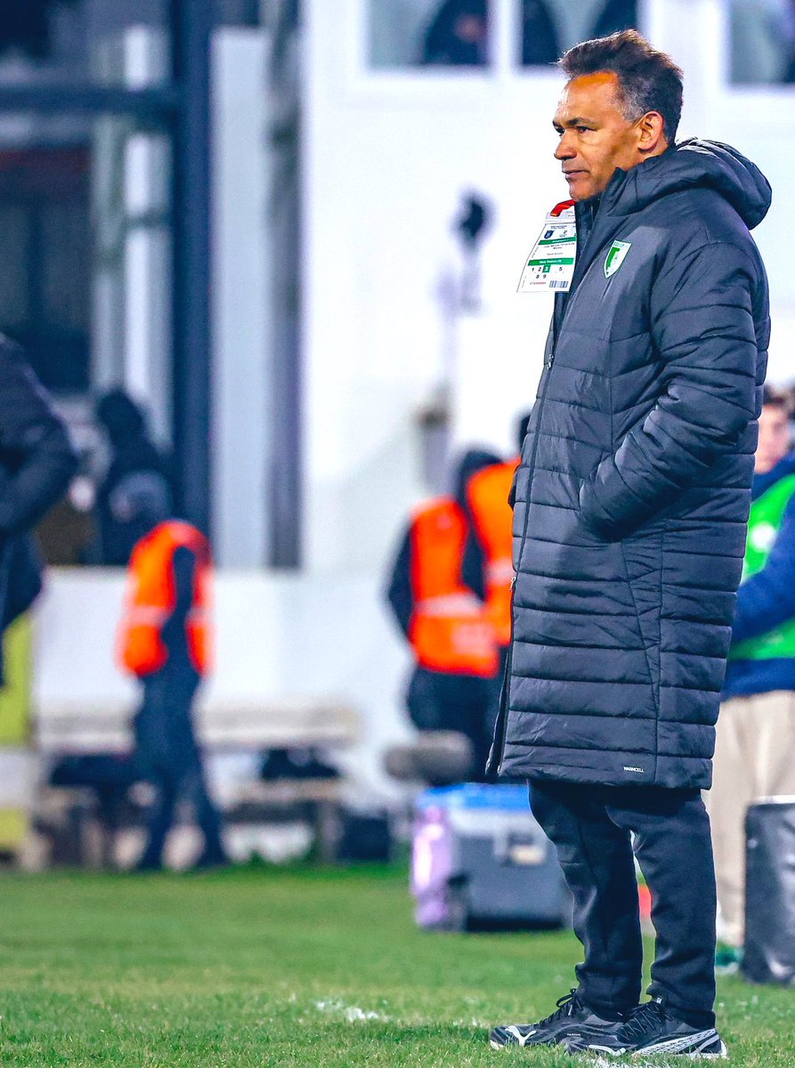 Bodrumspor FK - Fenerbahçe karşılaşmasında akredite olsaydım basın toplantısında Jose Morais’e şu soruları sormak isterdim;

👉Hocam 8 aydır ilk 11 oynamayan Herelle ile neden bu maç başladın?
👉Hocam takımın temel direği Ajeti ve Fredy ile sezonun flaş transferi Bardhi’yi neden