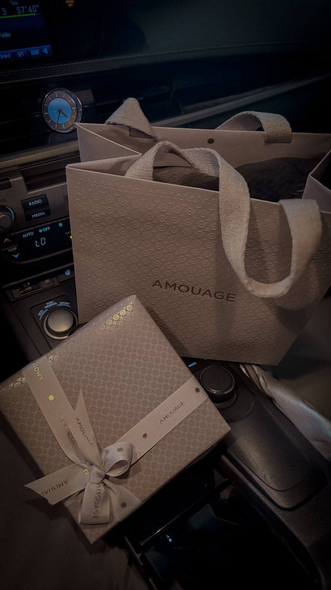 كل ما يأتي من الله جميـل
فالحمدلله دائمـاً .. 🤍
.
.
|| مساء الخير || 
.
.
#مساء_الخير #تقبل_الله_صيامكم_وطاعاتكم 
#عطر_العيد #تصوير