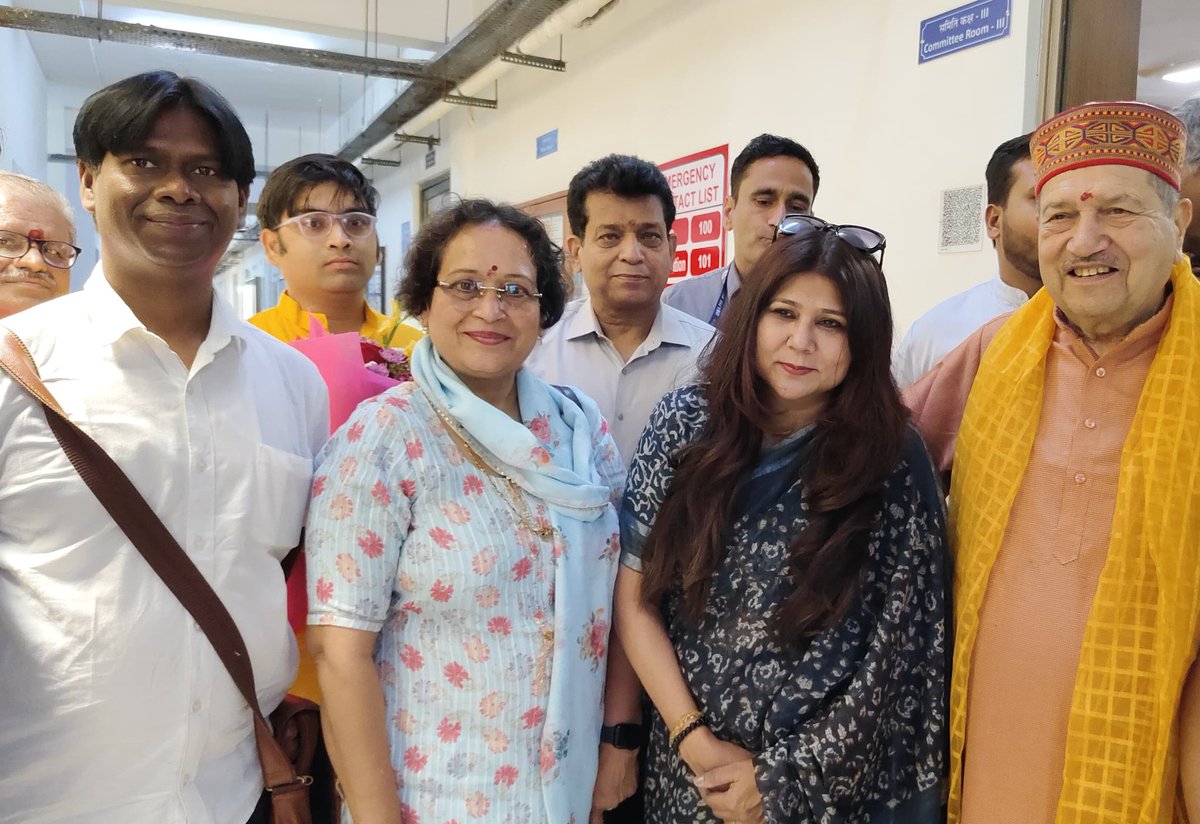 manish107msh's tweet image. DUमें विकसित भारत@2047 कार्यक्रम में मुख्य वक्ता के रूप में माननीय डॉ इंद्रेश कुमार जी का आशीर्वचन प्राप्त हुआ एवं साथ में आपका राजनीति विज्ञान विभाग में आना हुआ,यहां विभागाध्यक्ष प्रो.रेखा सक्सेना और शोधार्थियों के साथ राष्ट्रवादी मुद्दों पर भी संवाद स्थापित किया
@narendramodi