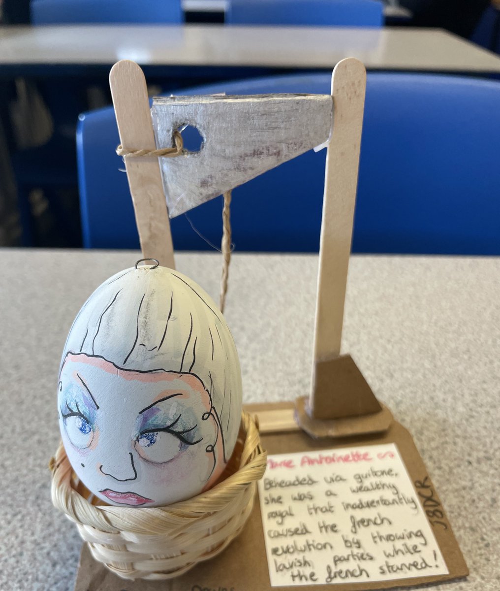 There’s your standard decorate an egg as a historical figure entries and then there are the first and second place entries 👏🏼👏🏼👏🏼 Elizabeth I’s fringe and ruff 💯 accurate <a href="/BdownSchool/">Bedminster Down Sch</a>