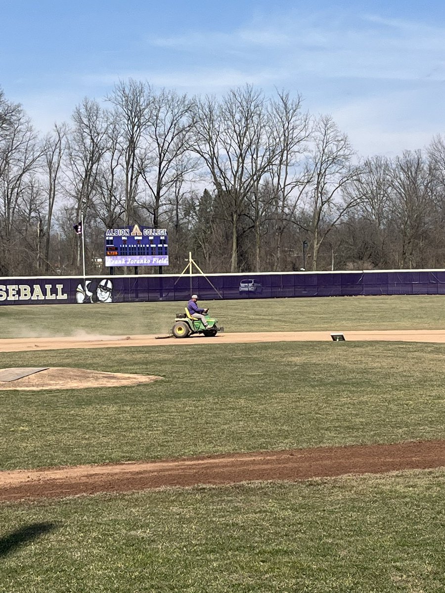 Thanks to Groundskeeper Brian Sayers, today’s game v. Kalamazoo is on at 4PM. 

Livestream: miaasportsnetwork.com/acbrits/