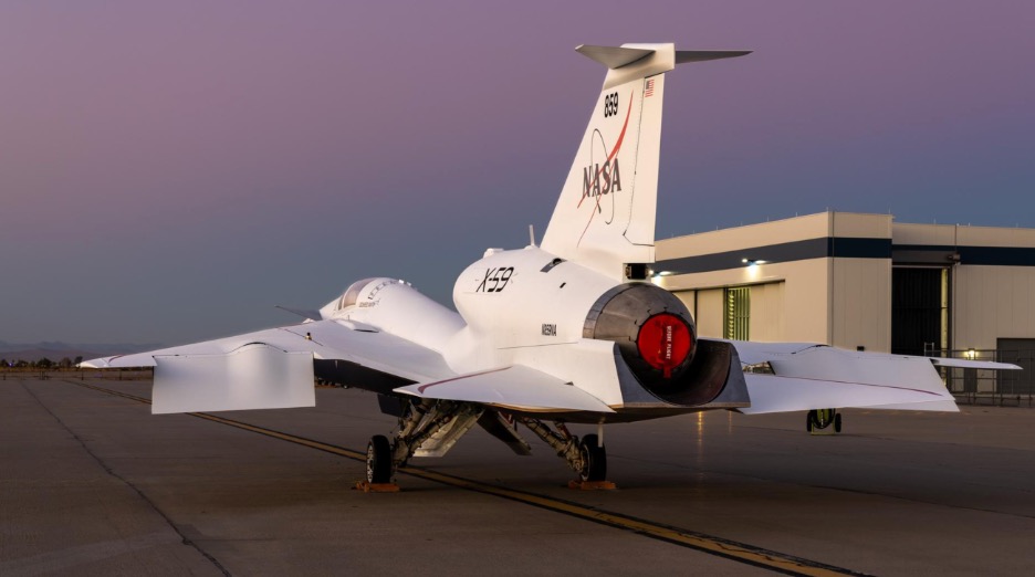 We're cruising through these ground tests!🌟 

NASA's supersonic X-59 successfully completed the engine speed hold test—its version of cruise control—confirming the aircraft will be able to maintain a specific speed during flight!✈️ 

go.nasa.gov/3ReBZpb

📸 Lockheed Martin