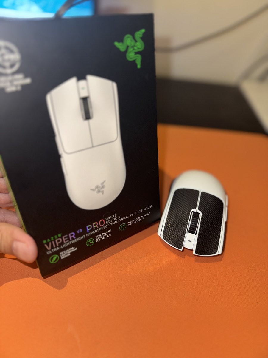 شكر خاص لمتجر <a href="/EraGaming__/">Era Gaming</a>   على التعامل و التوصيل السريع 🤍