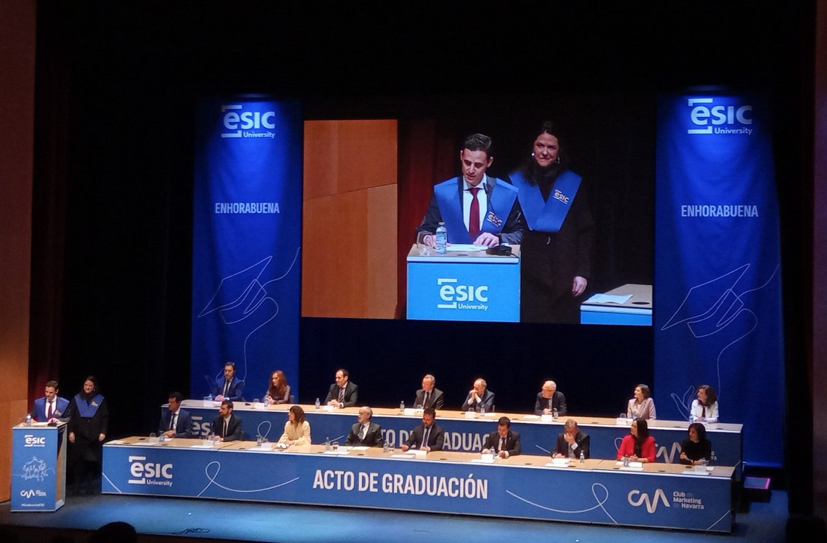Discurso de graduación Iñaki Urdaci Uceda y  Mercedes Irujo Espinosa De Los Monteros. Representantes de la promoción #ESICNavarra 2023-2024.

·  #graduacionESIC #networking