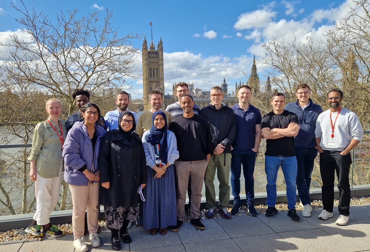 KingsNeuroLab's tweet image. Another great day in the mock OR for the third installment of KNL, focusing on the Far Lateral approach, with great weather welcoming our delegates from near and far! Next installment - the OZ...
