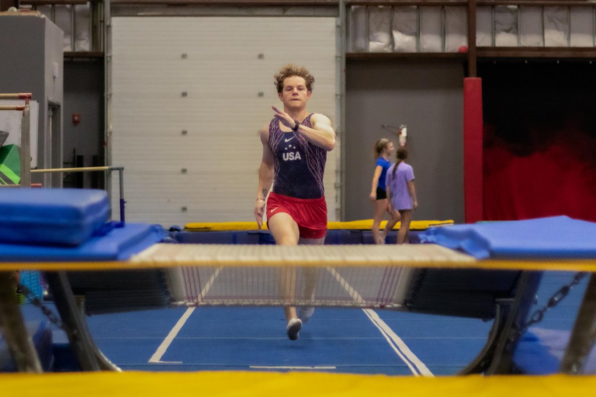 thedailytexan's tweet photo. .@utexascoe kinesiology sophomore @MincTomas has been selected as one of four gymnasts to represent @TeamUSA in the double mini trampoline event at the AERE Trampoline World Cup in Riccione, Italy, from April 4-6. With over 250,000 Instagram followers and 500,000 YouTube subscribers, Minc shares his progress online to increase exposure of the double mini trampoline sport.

https://t.co/zA0wtRuyGs