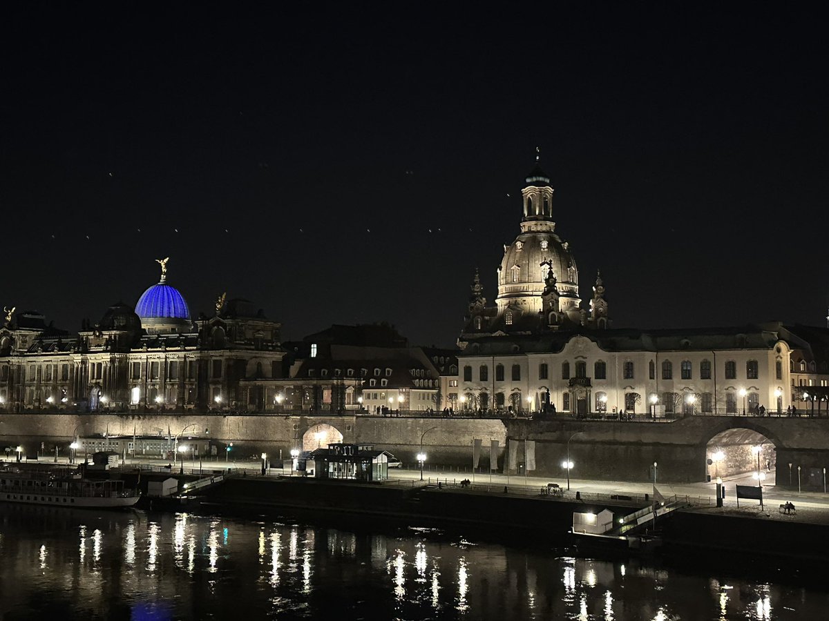 ioikonomou's tweet image. Dresden by night. Walking home after a long week #dresden #sachsen 🇩🇪